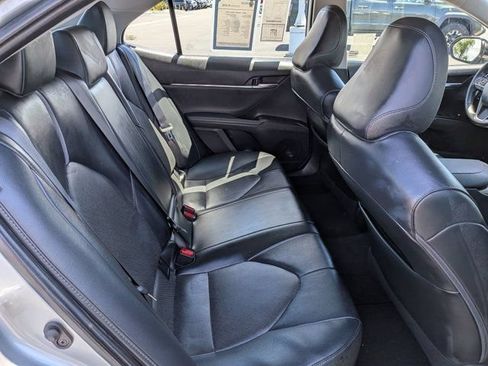 Used 2021 Toyota Camry XLE FWD image 7
