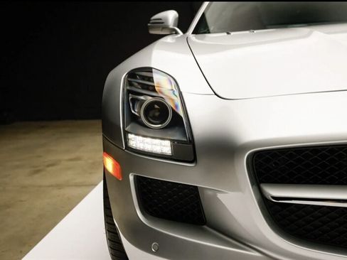 Used 2011 Mercedes-Benz SLS AMG Coupe image 10