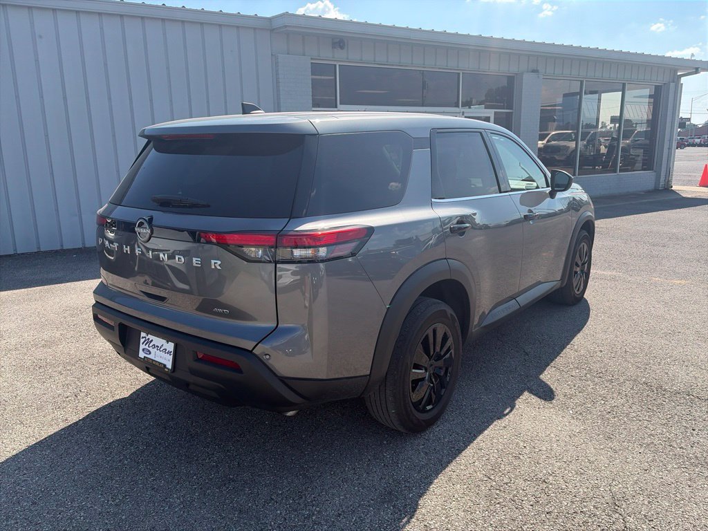 Used 2025 Nissan Pathfinder S AWD/4WD image 6