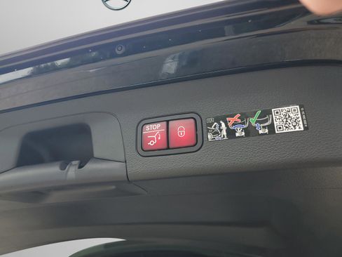 New 2026 Mercedes-Benz GLS 450 4MATIC image 35