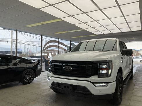 Used 2022 Ford F150 Lariat w/ Equipment Group 502A High image 3