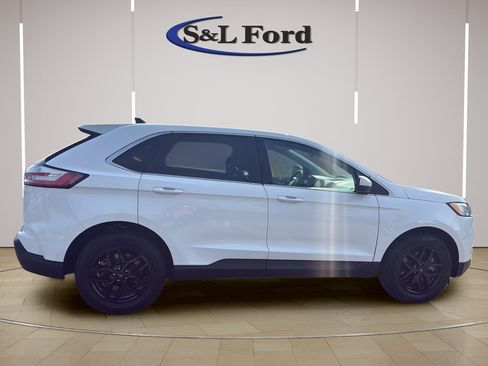 Certified 2024 Ford Edge SEL AWD/4WD image 9
