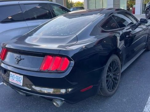 Used 2015 Ford Mustang Coupe RWD image 5