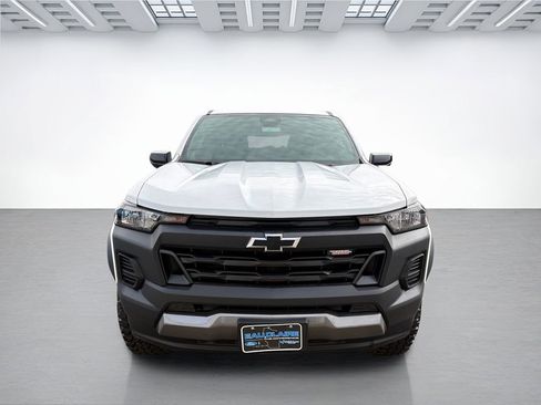 Used 2024 Chevrolet Colorado Trail Boss w/ Advanced Trailering Package image 7