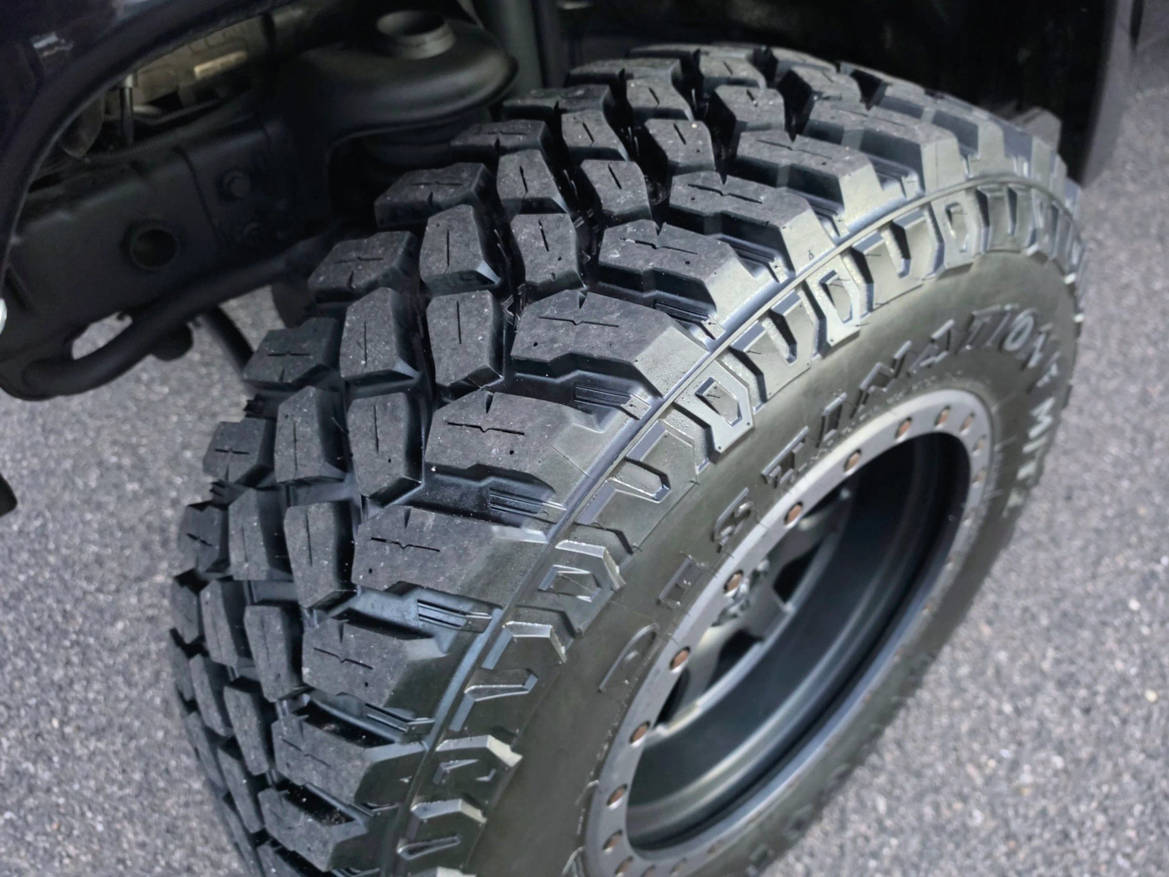 Used 2017 Jeep Wrangler Unlimited Sahara AWD/4WD image 35