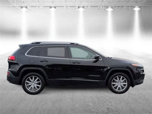 Used 2018 Jeep Cherokee Limited w/ Trailer Tow Group image 9