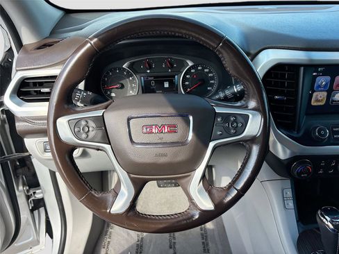 Used 2019 GMC Acadia SLT w/ LPO, Floor Liner Package image 12
