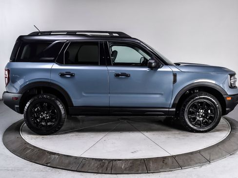 Used 2025 Ford Bronco Sport Badlands AWD/4WD image 8