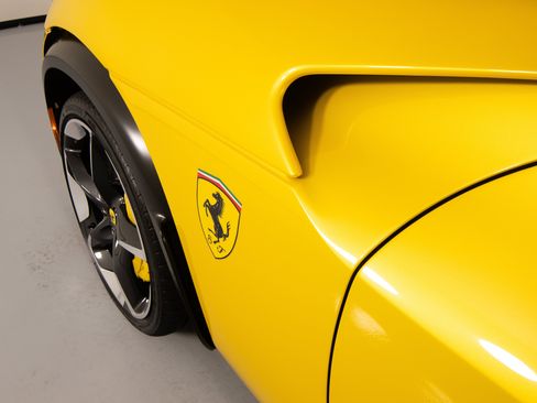 Certified 2025 Ferrari Purosangue AWD/4WD image 15