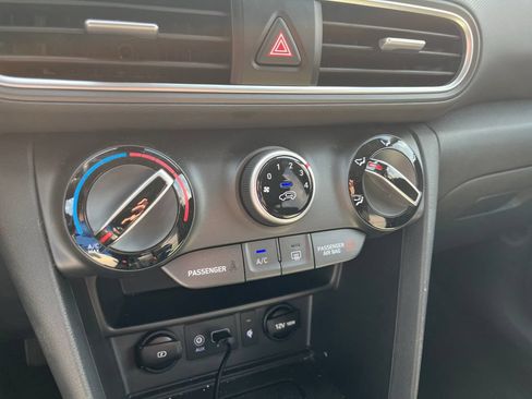 Used 2021 Hyundai Kona SEL Plus FWD image 19