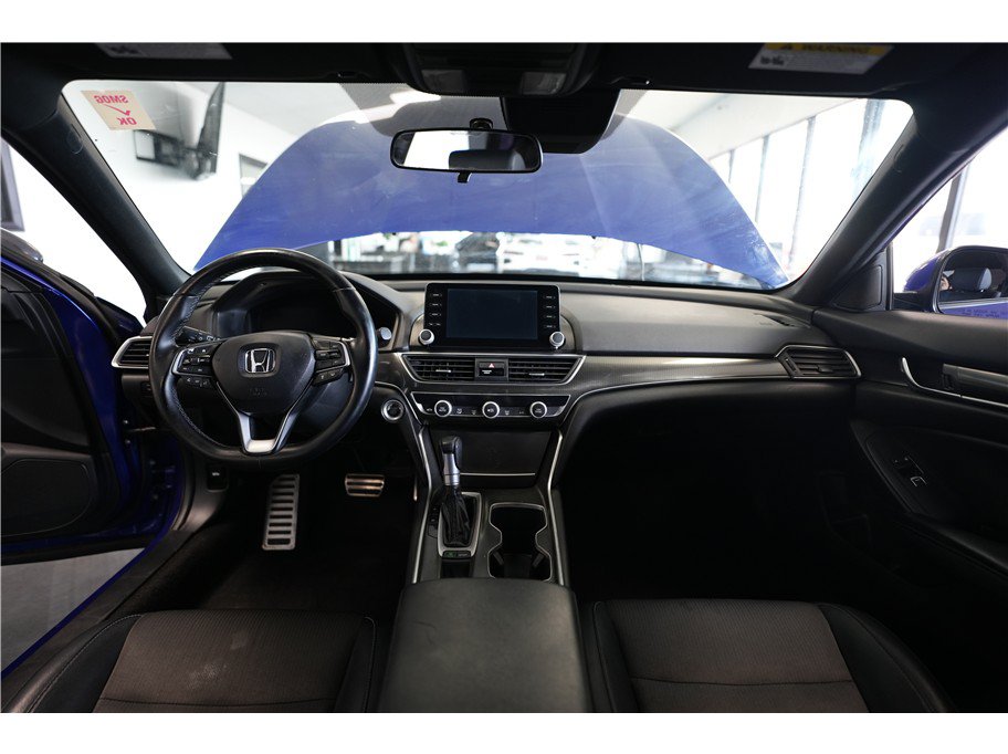 Used 2018 Honda Accord Sport image 13