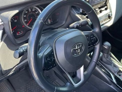 Used 2021 Toyota Corolla SE w/ SE Premium Package FWD image 12