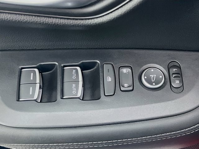 Used 2024 Honda HR-V EX-L image 12