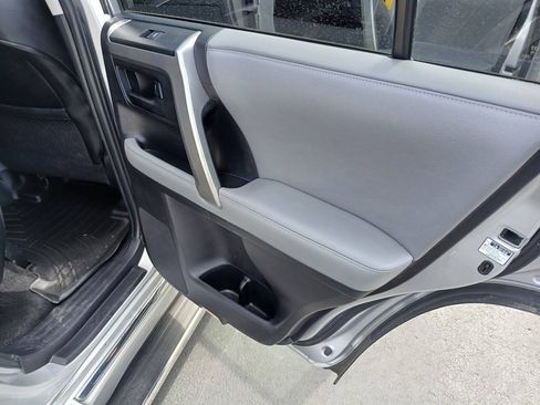 Used 2012 Toyota 4Runner SR5 w/ Premium Pkg AWD/4WD image 15