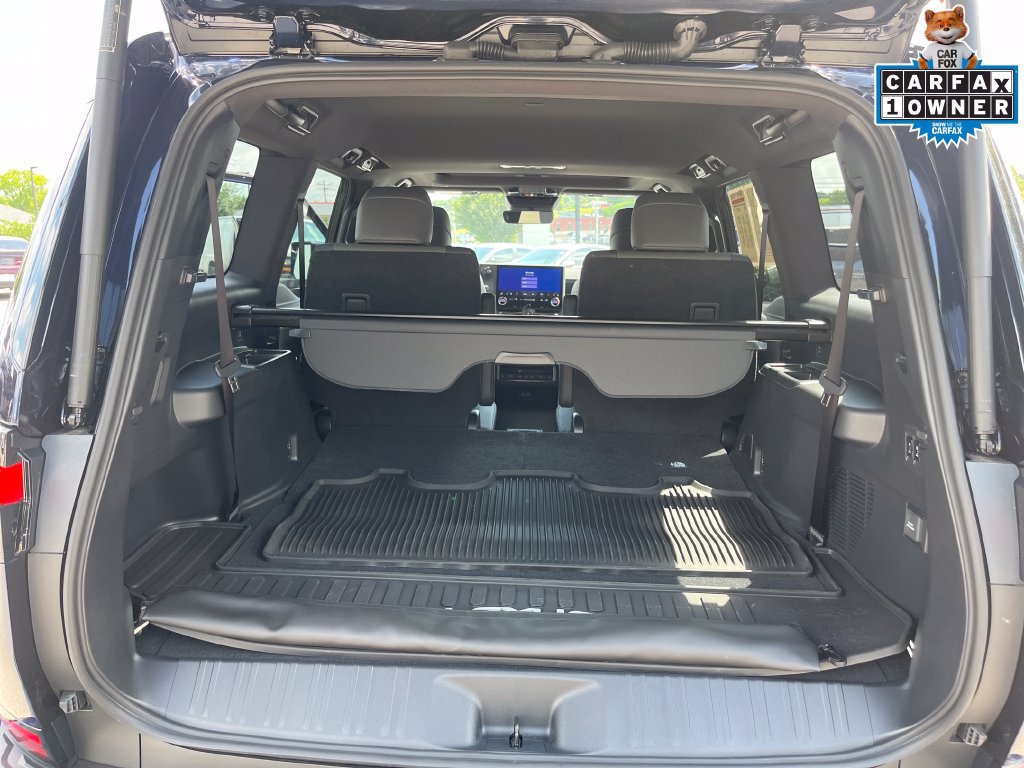 Used 2026 Lexus GX 550 w/ Accessory Package (2T) AWD/4WD image 29