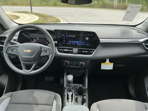 New 2026 Chevrolet TrailBlazer LS w/ LS Convenience Package FWD image 21