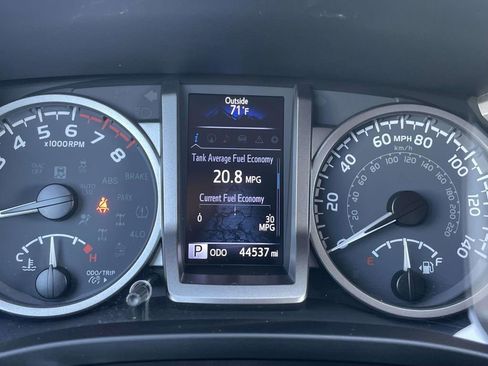 Used 2023 Toyota Tacoma SR5 RWD image 29