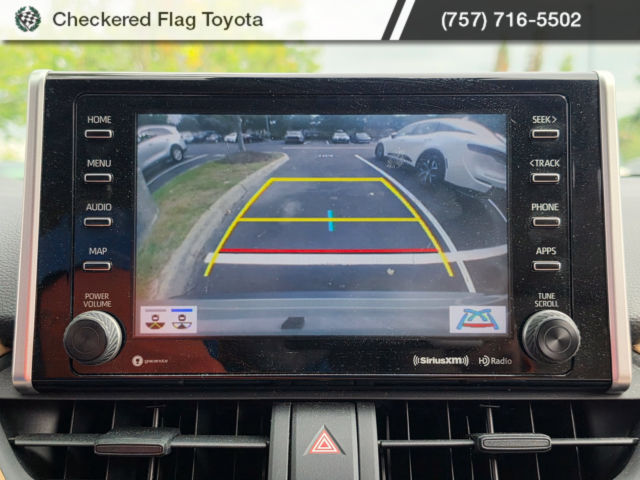 Used 2021 Toyota RAV4 XLE w/ Convenience Package AWD/4WD image 15