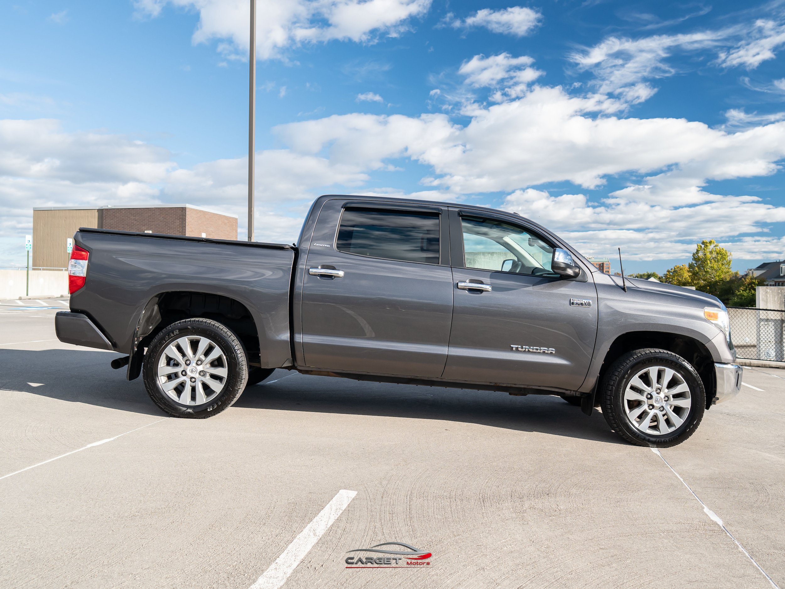 Used 2015 Toyota Tundra Limited w/ Limited Premium Package AWD/4WD image 8