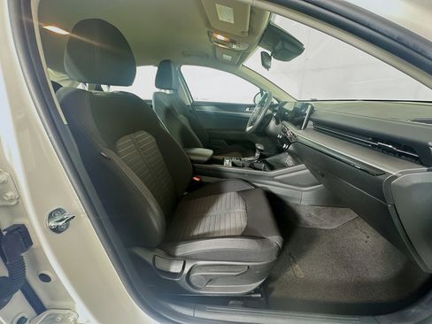 Used 2025 Kia K5 LXS image 31