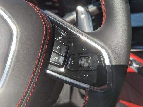Used 2023 Chevrolet Corvette Stingray Premium Conv w/ Z51 Performance Package RWD image 27