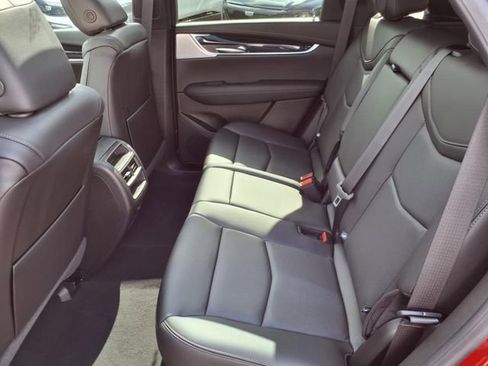 New 2025 Cadillac XT5 Premium Luxury image 7