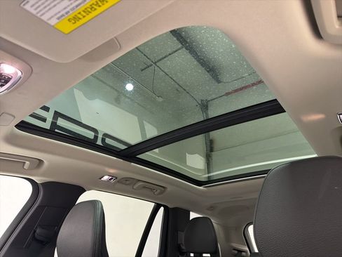 Used 2022 Volvo XC90 T6 Momentum w/ Advanced Package image 13