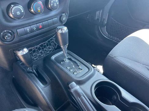 Used 2016 Jeep Wrangler Unlimited Sport w/ Quick Order Package 24S AWD/4WD image 21