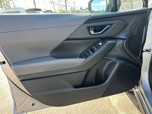Used 2025 Subaru Crosstrek 2.5i Limited AWD/4WD image 13