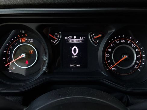 Used 2025 Jeep Wrangler Unlimited Sport AWD/4WD image 36