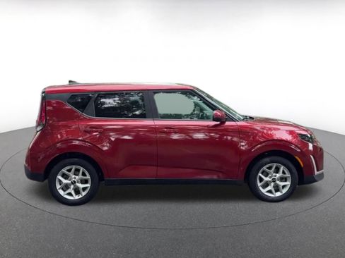 Used 2025 Kia Soul LX w/ LX Technology Package image 15