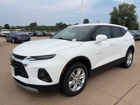 Used 2021 Chevrolet Blazer LT FWD image 7