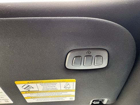 Used 2025 Ford F150 Lariat AWD/4WD image 38