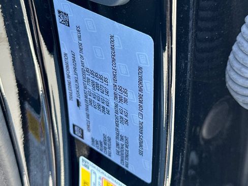 Used 2023 GMC Yukon XL Denali w/ Denali Reserve Package AWD/4WD image 56