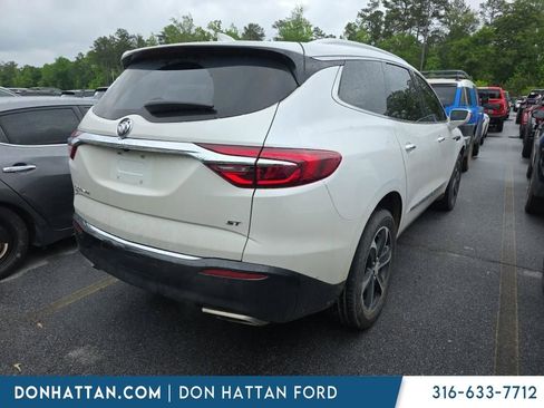 Used 2020 Buick Enclave Essence w/ Sport Touring Edition AWD/4WD image 3