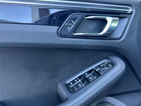 Used 2017 Porsche Macan image 15