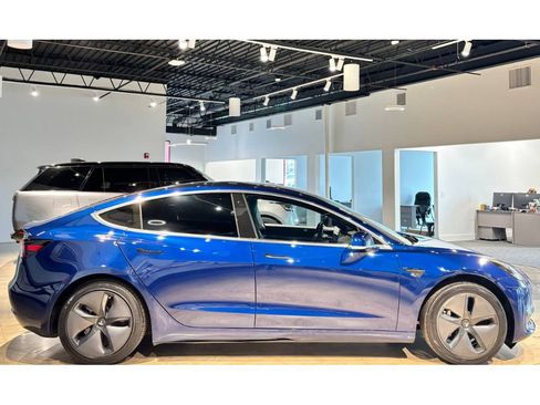 Used 2017 Tesla Model 3 Long Range image 8