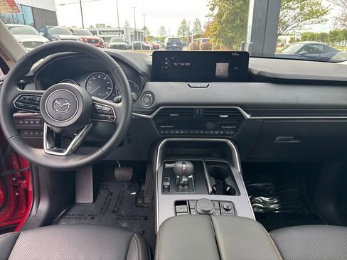 Certified 2026 MAZDA CX-70 3.3 Turbo w/ Preferred Package AWD/4WD image 18