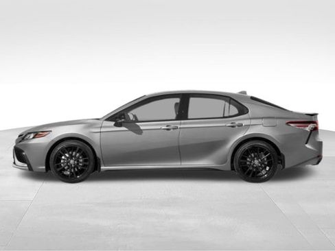 Used 2022 Toyota Camry XSE FWD image 36