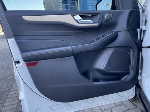 Used 2021 Ford Escape Titanium w/ Titanium Elite Package image 16