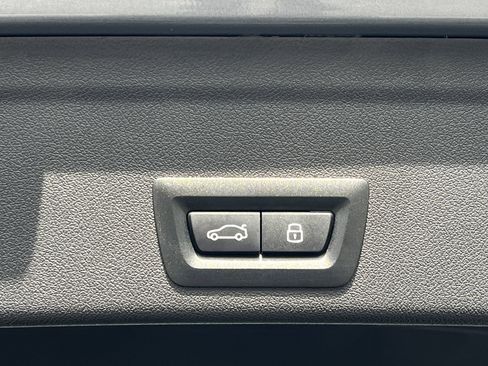 Used 2026 BMW X6 M60i image 30