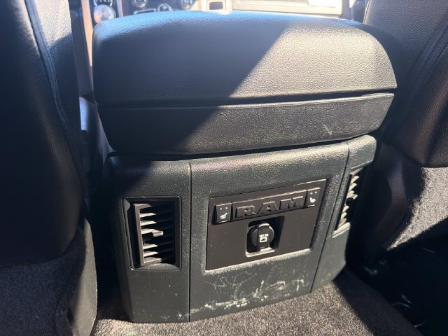 Used 2017 RAM 1500 Laramie w/ Convenience Group AWD/4WD image 28