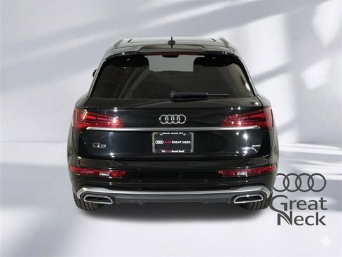 Used 2023 Audi Q5 2.0T Premium w/ Convenience Package image 22
