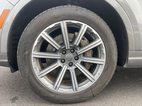 Used 2017 Audi Q7 3.0T Premium Plus w/ Premium Plus Package image 11