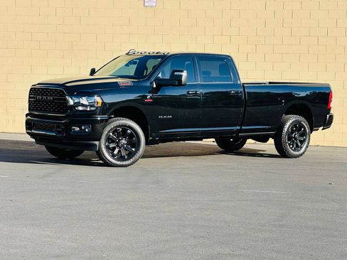 Used 2024 RAM 3500 Big Horn w/ Night Edition AWD/4WD image 4