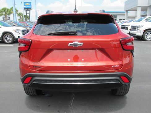Certified 2024 Chevrolet Trax RS w/ Driver Confidence Package FWD image 6