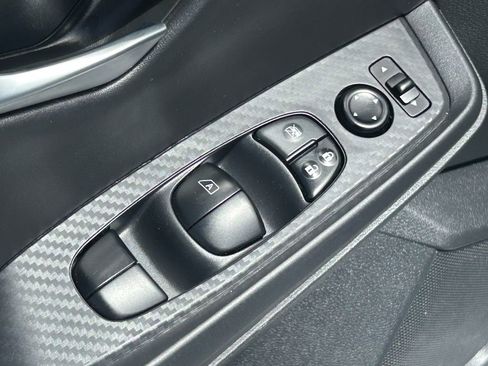 Used 2023 Nissan Sentra SV FWD image 27