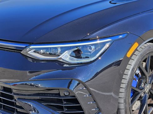 Used 2023 Volkswagen Golf 20th Anniversary Edition image 12