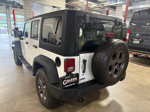 Used 2014 Jeep Wrangler Unlimited Sport AWD/4WD image 28