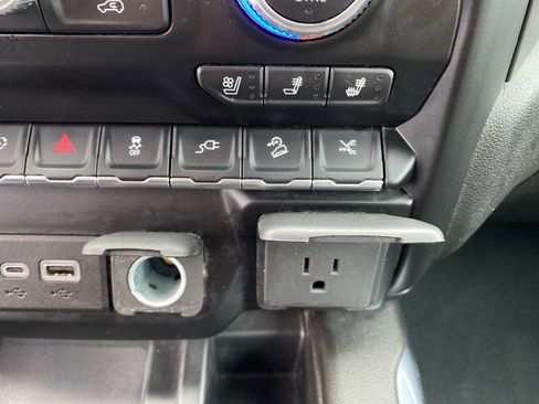 Used 2023 GMC Sierra 2500 AT4 w/ AT4 Premium Plus Package image 14